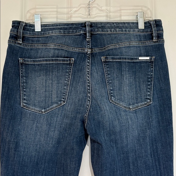 White House Black Market Mid-Rise Slim Boot Everyday Soft Jeans - Picture 9 of 11